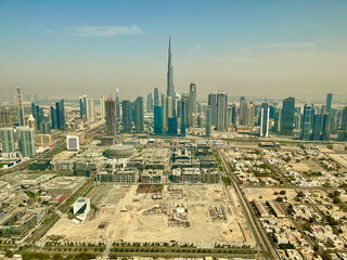 Entdecke die faszinierende Landschaft von Dubai: Moderne Architektur und Natursch&ouml;nheiten