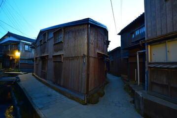 佐渡島の宿根木にある三角家