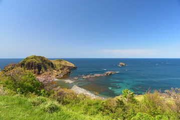 佐渡島の二ツ亀を臨む