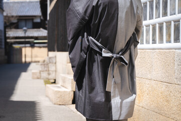 着物を着た日本人女性