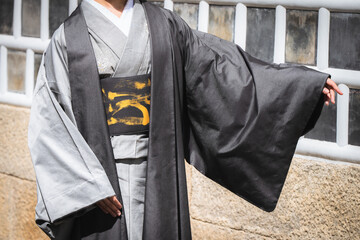 着物を着た日本人女性