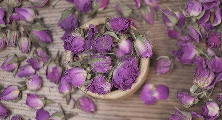 Dried rose buds