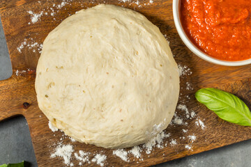 Round White PIzza Dough with Flour
