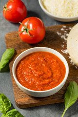 Red Raw Organic Pizza Tomato Sauce