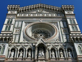 La partie centrale de la façade de La cathédrale Santa Maria Del Fiore à Florence