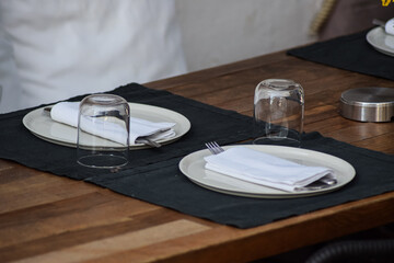 Free table service in holiday