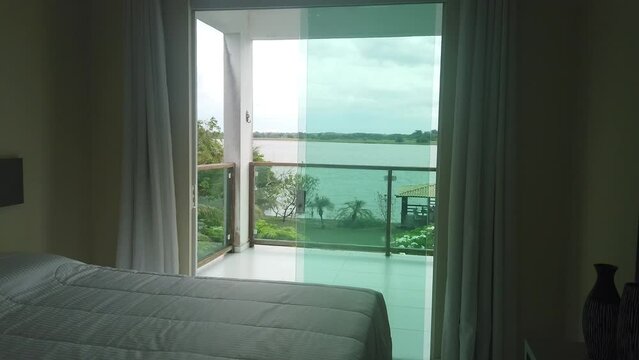 Casa Interior Decora&ccedil;&atilde;o Sala Cozinha Quarto Banheiro Ambiente Conforto Aconchego Mob&iacute;lia Ilumina&ccedil;&atilde;o Design Janela Porta Parede Tapete Sof&aacute; Mesa Cadeira Piscina Sacada