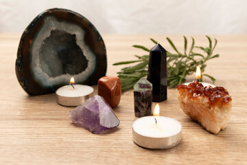 Ritos, Geodas, cuarzos, velas y lavanda