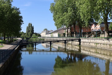 La Manu, ancienne manufacture d'armes, vue de l'extérieur, ville de Châtellerault, département de la Vienne, France