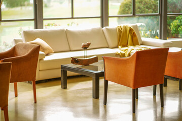 Beautiful trip to a country hotel with spa, jacuzzi, lake, pool, outdoors, books and tranquility. Breakfast and good wine