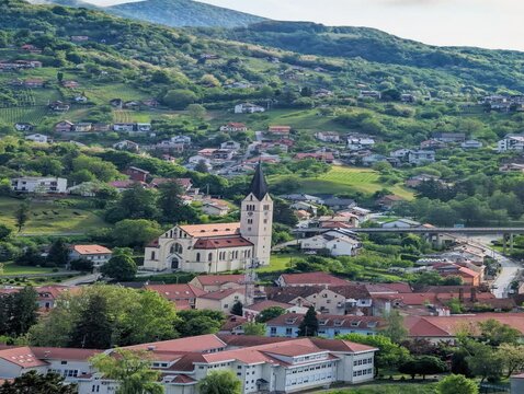 Beautiful hillside cityscape, St Nicholas Parish Church in Krapina, Croatia, Hrvatsko zagorje, buildings and architecture background, wallpaper	