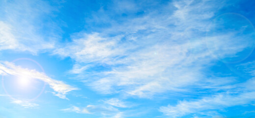 Obraz premium Blue sky landscape, panoramic view of picturesque clouds in the sky