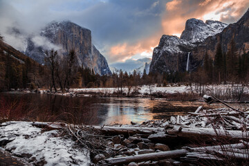 Sunrise of a Winter Morning on Yosemite Valley, Yosemite National Park, California