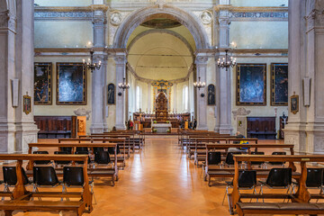 Ferrara, interno chiesa San Cristoforo