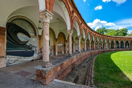 Ferrara, cimitero monumentale alla Certosa