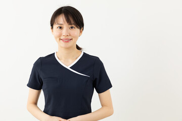 接客をする美容スタッフ02