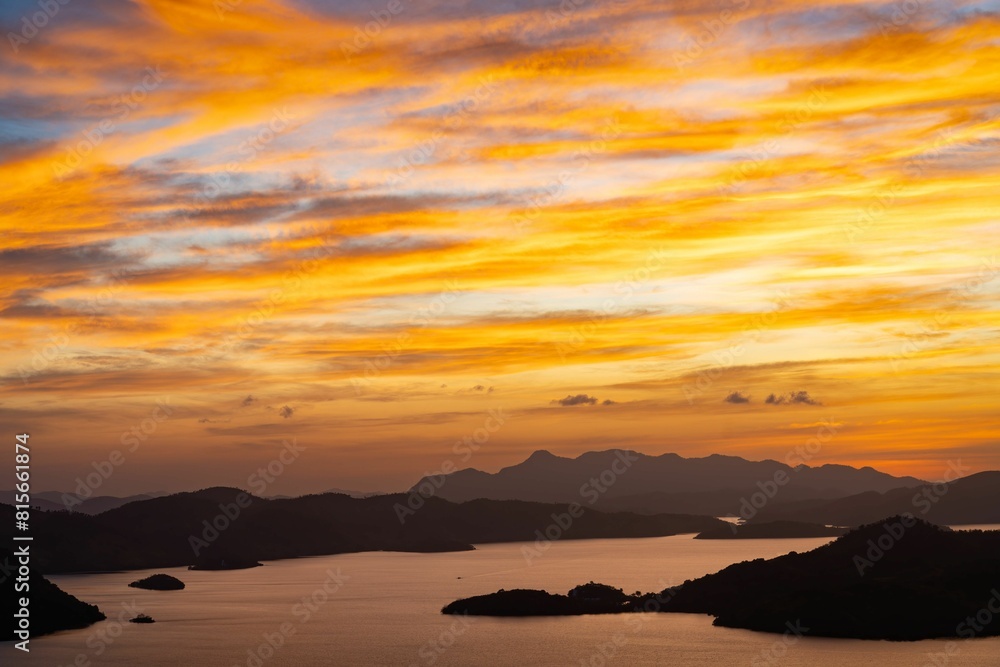 Wall mural Photo depicts a dramatic sunset from Mount Tapyas, Coron, Philippines