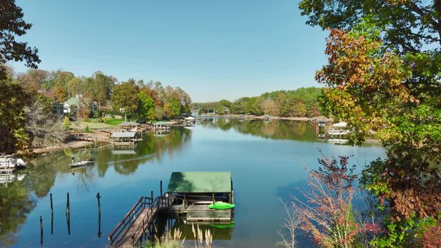 Drone footage of the boathouses on the shore of Lake Norman in Honeydew Circle in Troutman, NC, USA