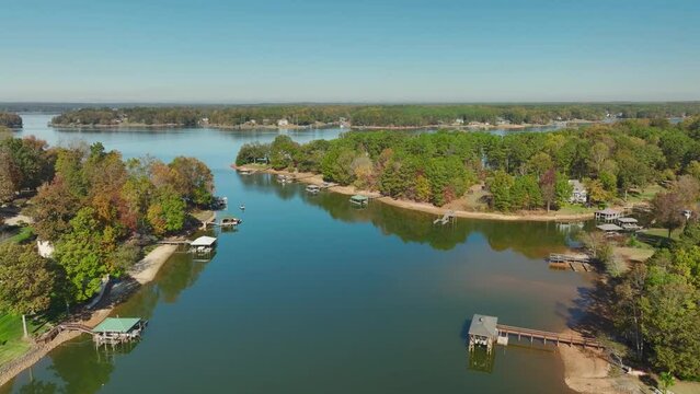 Drone footage of the boathouses on the shore of Lake Norman in Honeydew Circle in Troutman, NC, USA