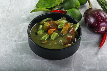 Thai green curry with prawn