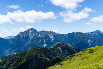 Fototapeta premium Beautiful hiking trail in Hehuanshan of Taroko National Park at Taiwan
