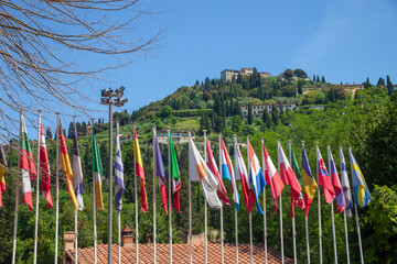 Italia, Toscana, Firenze, bandiere della Comunità Europea.
