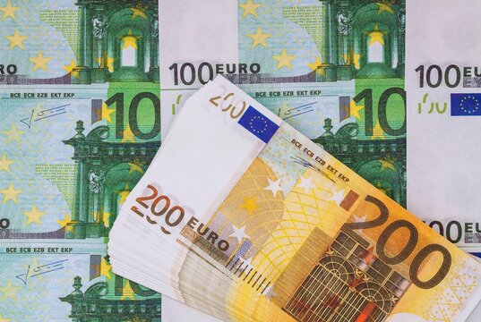 euro banknotes background