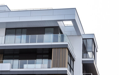 Fototapeta premium Urban Growth in Progress: Apartment Building Construction