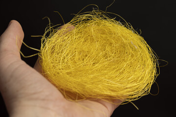 randomly wound synthetic threads for handmade products
