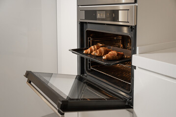 Cooking croissants in built in oven