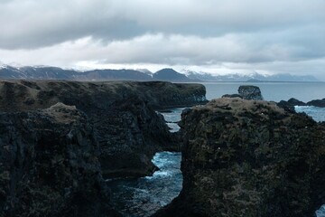 Obraz premium a view of the coast of the sea