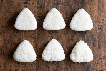 おにぎり　rice ball