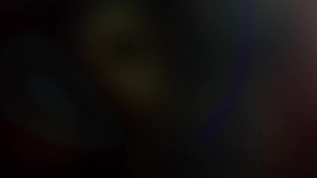 Light leak lens flare effect vertical video 35(Lens Flare Emotional Transition Effect Video)