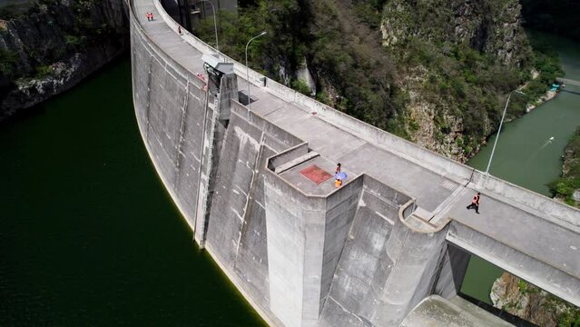 el cajon dam honduras tourist center for foreigners