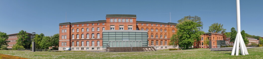 Kieler Landtag im Sommer - Kiel Panorama