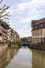 Fototapeta premium Die Stadt Straßburg im Sommer