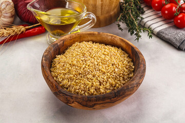 Dry wheat bulgur fow cooking