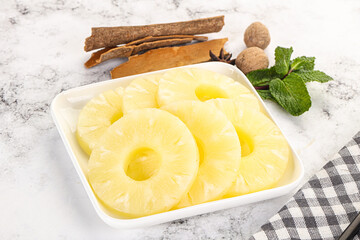 Sweet Canned pineapple in the bowl