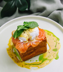 Gourmet smoked salmon toast with poached egg
