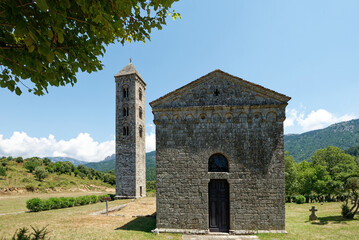 Korsika - Carbini - Kirche Sant Jean Baptiste & Glockenturm
