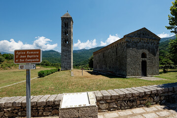 Korsika - Carbini - Kirche Sant Jean Baptiste & Glockenturm