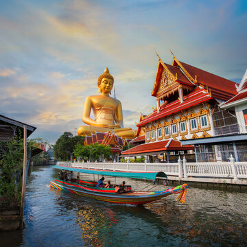 The Big Seated Buddha Statue (Buddha Dhammakaya Dhepmongkol) at Wat Paknam Phasi Charoen (temple) in Bangkok, Thailand