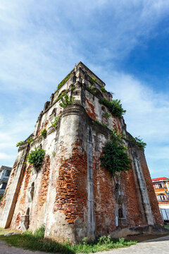 Exterior of the Sinking Bell Tower in Laoag, Ilocos Norte, Philippines, Asia