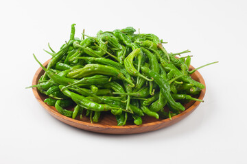   A term used to refer to green peppers that are wrinkled in shape.