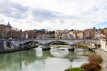 Ponte sul Tevere a Roma, Italia