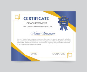 Obraz premium Template for achievement certificates with a green and gold geometric effect. The award diploma design is blank. Vector Illustration.