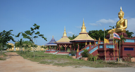 Wat Phranorn Laemphor on Koh Yo in Songkhla