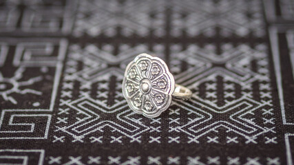 Luxury handmade hill tribe silver jewelry for lady