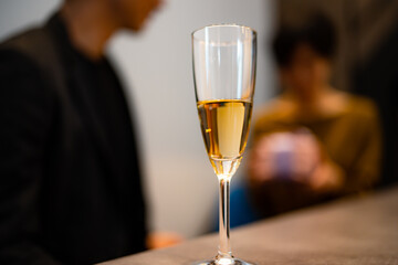 バーイメージ_シャンパングラス
