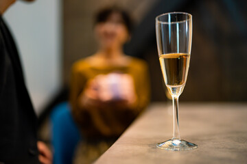 バーイメージ_シャンパングラス